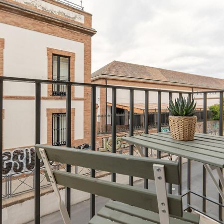Isg Apartments Becquer Free Parking Inside The Building Seville Luaran gambar