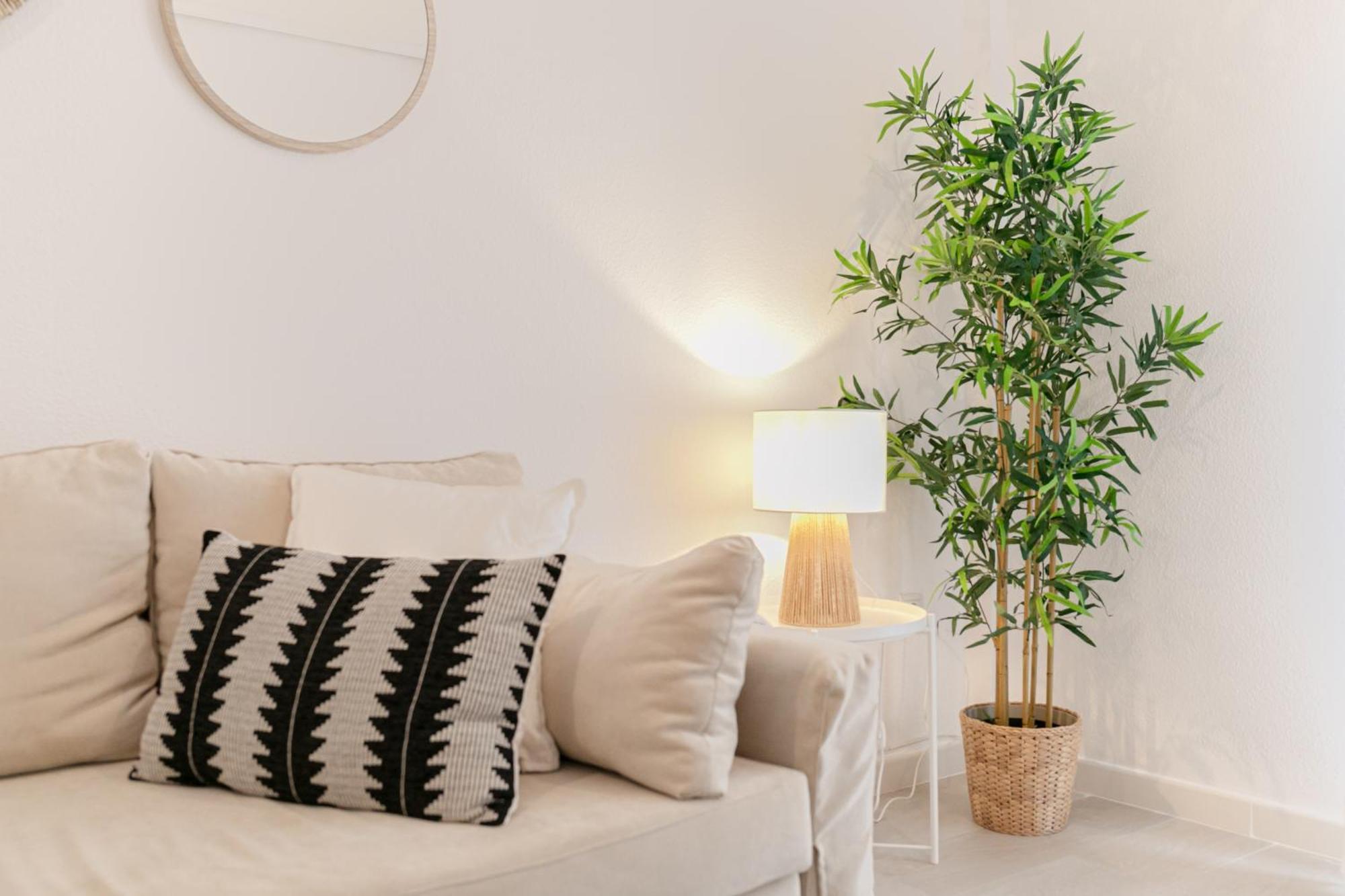 Isg Apartments Becquer Free Parking Inside The Building Seville Luaran gambar