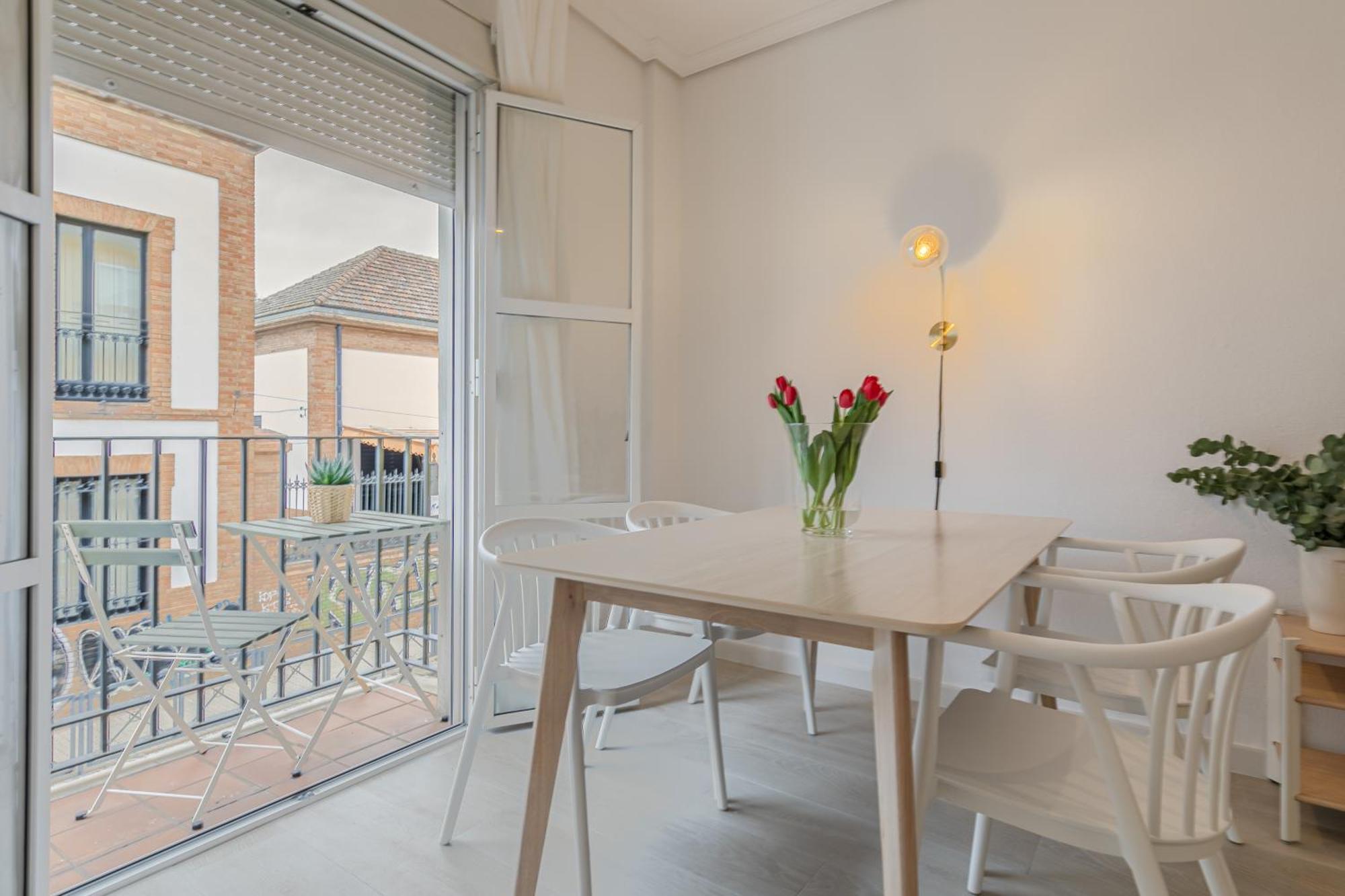 Isg Apartments Becquer Free Parking Inside The Building Seville Luaran gambar