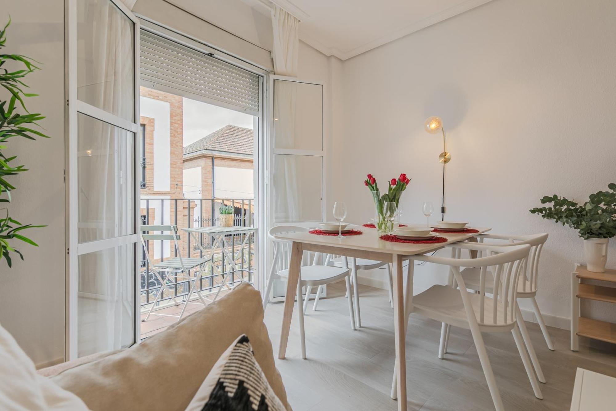 Isg Apartments Becquer Free Parking Inside The Building Seville Luaran gambar