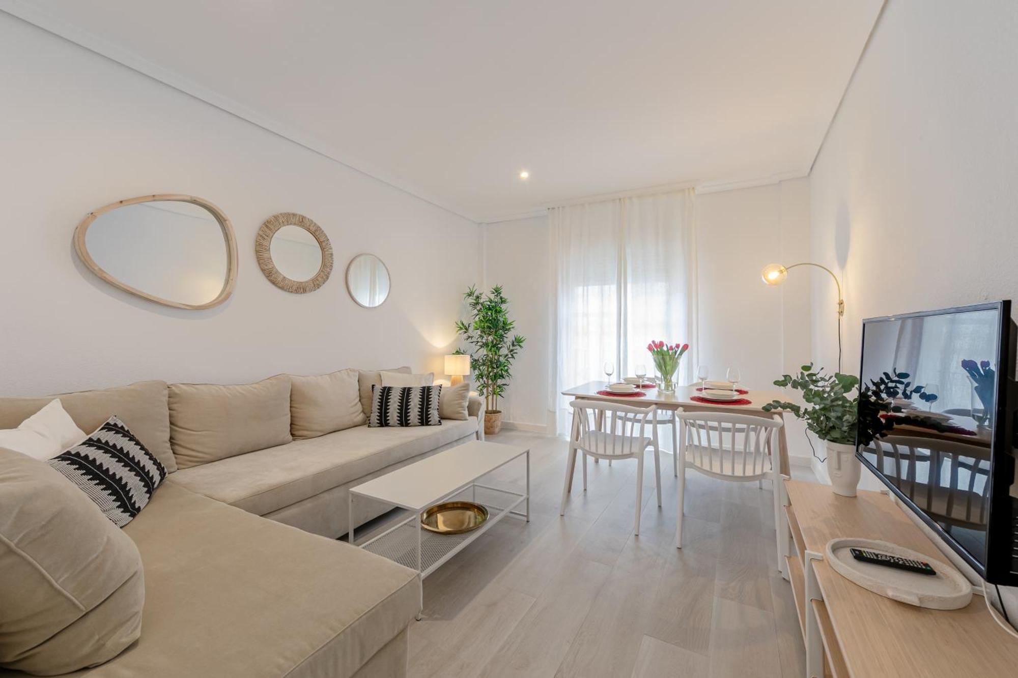 Isg Apartments Becquer Free Parking Inside The Building Seville Luaran gambar